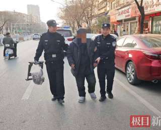 七旬老人路边摔倒，枣阳民警一路搀扶护送归家