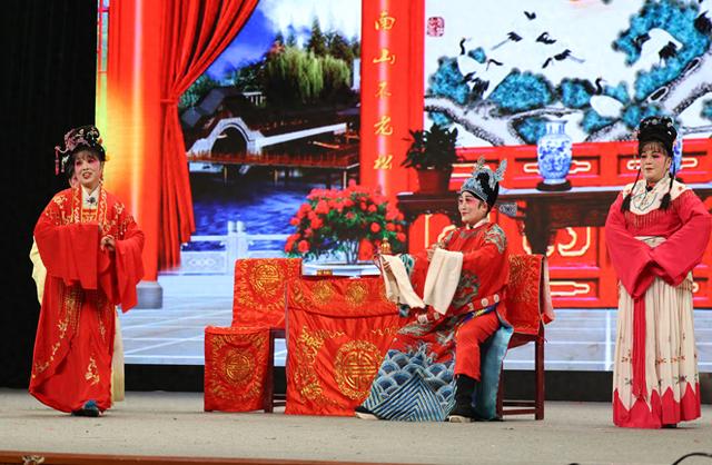 阳新：梨园春韵闹元宵 采茶戏里庆团圆