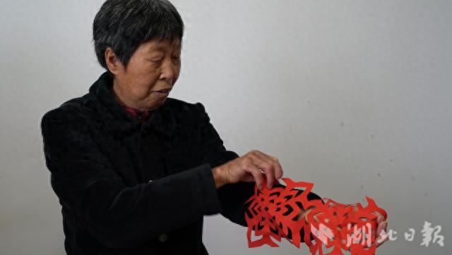 大悟：纸韵承民俗 龙灯闹元宵