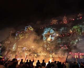 世界最早“霓虹燈”！國家級非遺“彬州燈山會”點亮花果山