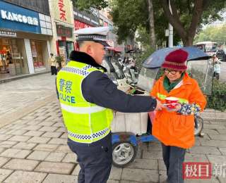 元宵清晨送温暖，枣阳交警为一线劳动者送上热汤圆