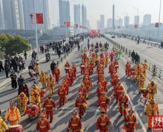 正月十五闹元宵，枣阳花车巡游、民俗展演点亮全城