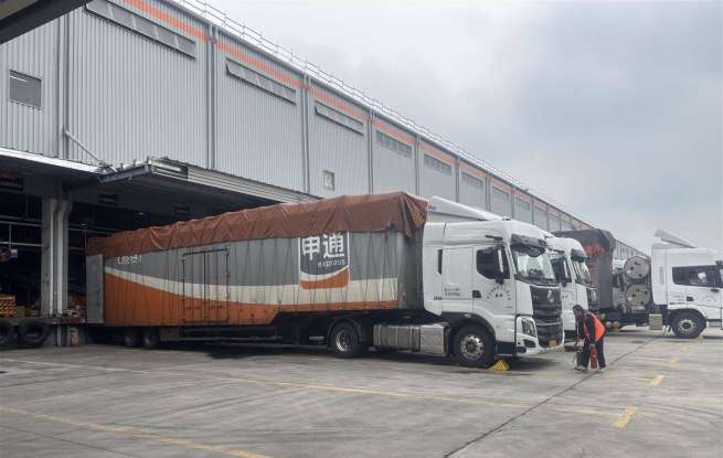 ​一日送出400万件包裹 探访湖北申通智慧物流园