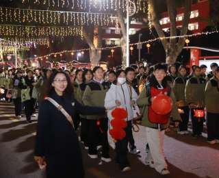 猜灯谜，吃汤圆！湖北华宜寄宿学校欢度元宵迎开学