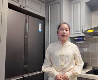 春节我掌勺丨什么味道最难忘？这个春节，她和外公联手做了一碗手打鱼丸