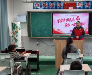 电力“雷锋”进校园，安全相伴助成长