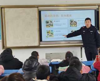 嘉鱼公安：反诈防欺凌不松懈，法治教育润童心