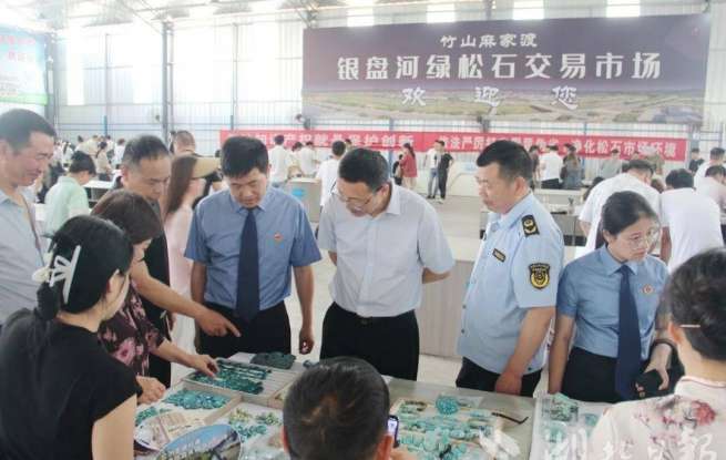 直播间买的绿松石放几天褪色了！消费者这样维权获赔3.45万元