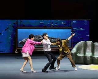 話劇《鱷魚(yú)》揭幕北京大學(xué)2026戲劇與電影藝術(shù)季