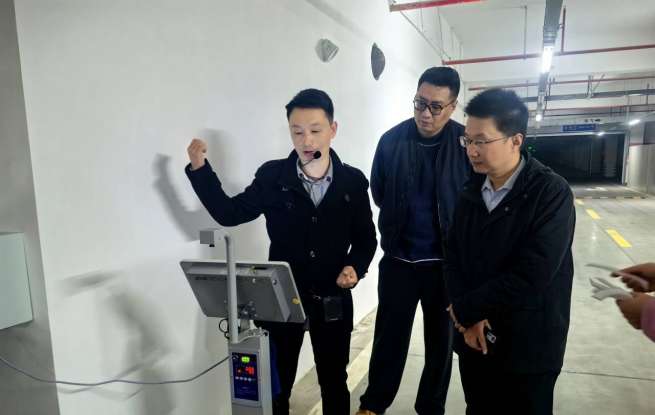 探秘校园后厨！这所小学食堂开放，家长们直呼放心