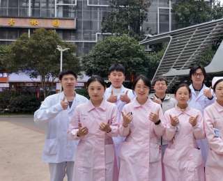 26人同時(shí)考上同濟(jì)協(xié)和！武漢文理學(xué)院護(hù)理學(xué)子集體“上岸”頂尖三甲