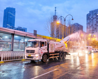 机械化、零排放、更安静，硚口新能源“环卫军团”护航“汉马”