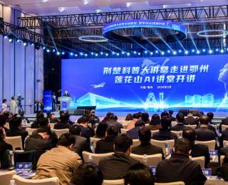 朱松纯：为智能机器人安装一颗“中国心”