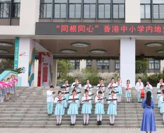 无人机足球“飞”越山海，鄂港两地小学生在江夏“双向奔赴”