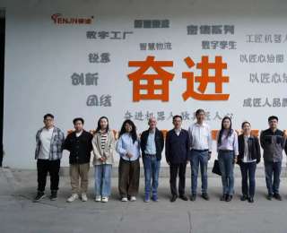 校企联手：把“房子”当“汽车”造