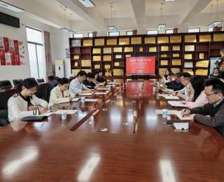 华师附小与藏龙小学结对共建，共促义务教育优质均衡发展