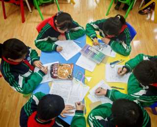 “带你吃热干面，邀你闻薰衣草”！武汉小学生与新疆小伙伴用笔墨跨越三千公里山河