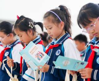 山东济南：国门前的国家安全教育课