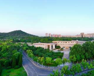 世界级突破！华科大脉冲强磁场支撑中国科学家团队《自然》发文！