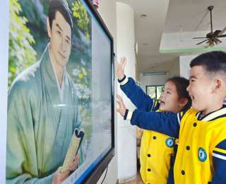 太酷啦！萌娃遇AI，书香超有料