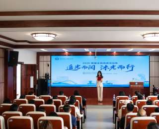 三地联动点亮“阅读之光”，湖北二师全民阅读周“追光”启幕