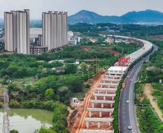 汉宜高速改扩建加速推进，两项重大技术突破领跑全国