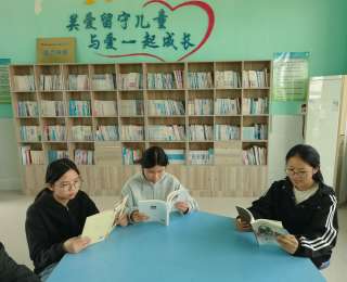武汉市红十字会“博爱书屋”公益图书在陈家学校落地生根