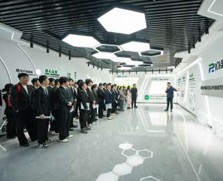 把35名学生送进央企控股企业面试间：湖北恩施学院这趟“就业专车”很实在