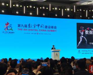 宇树科技王兴兴:“机器人将生产机器人！”