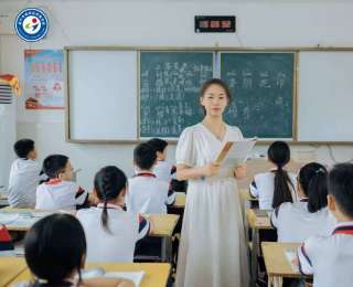 基层人物 | 胡丽芳：深耕教坛 润心育人