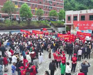 湖北竹山：沧浪水街开街迎客 千年水乡焕发新活力