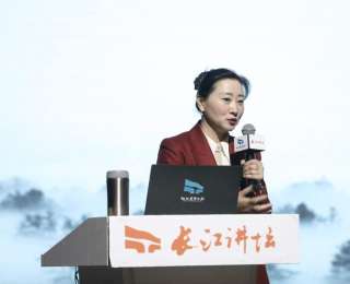 湖北省演讲协会会长陈飞做客长江讲坛，讲述“从读书到讲书的表达之道”