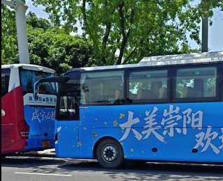 观赛旅游两不误，楚超为火爆“五一”假期再添把火