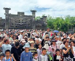 鄂了赣饭真湘，香城就在眼前！“五一”咸宁文旅火爆出圈