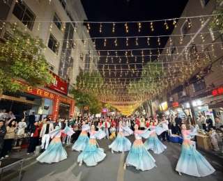 “楚超”激活神农架五一假期，“票根经济”吸引120余家商户