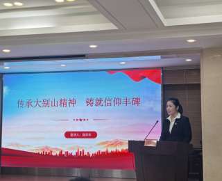 21年如一日宣讲大别山精神！湖北女兵入选“国家队”